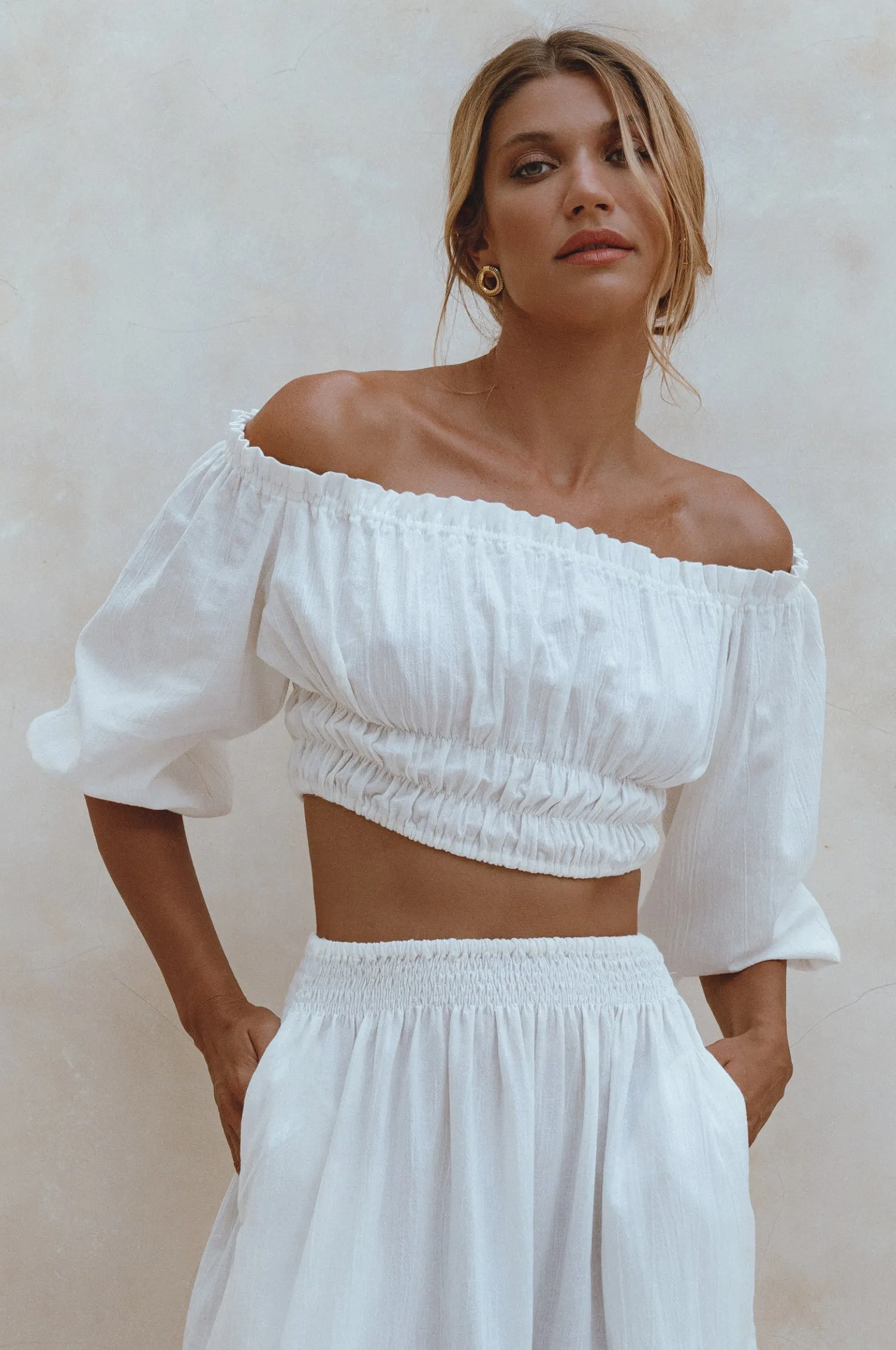 Annabelle Linen Cropped Top