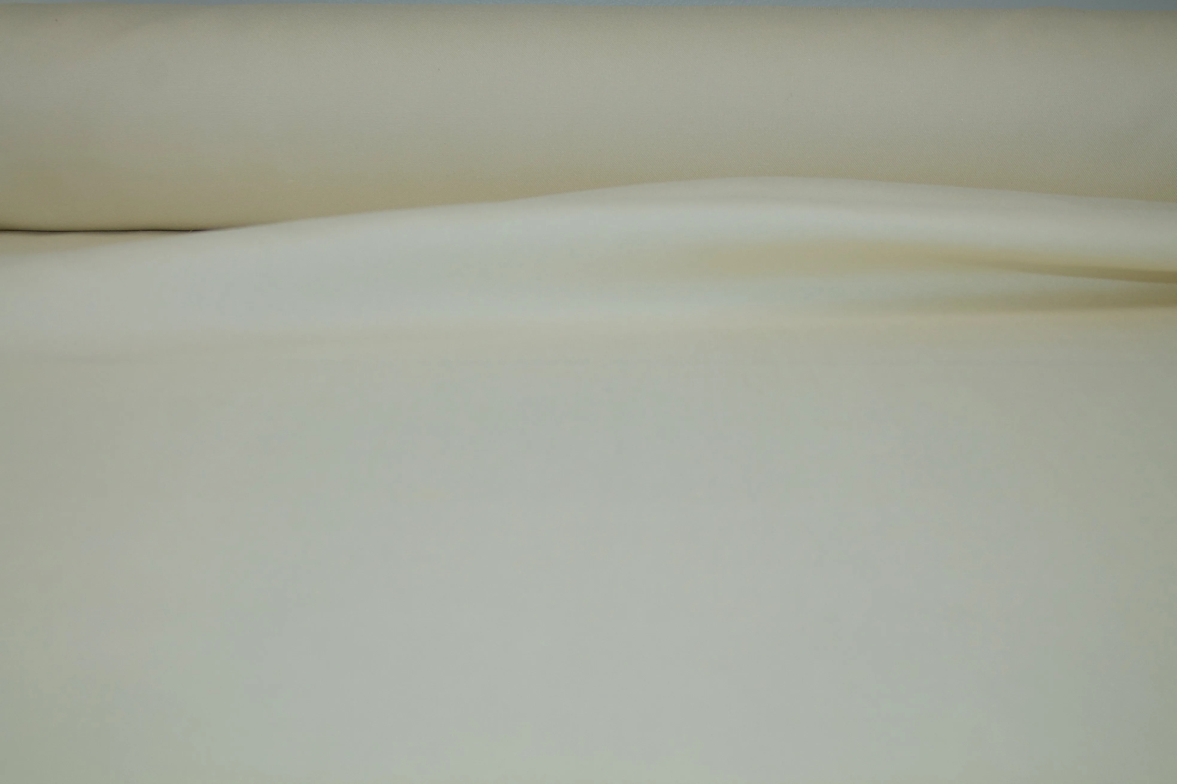 Four Ply Silk Broadcloth - Ivory