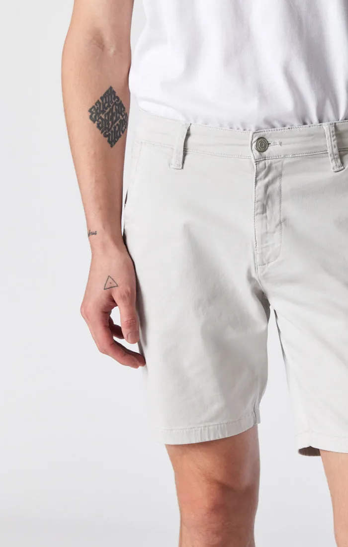 NOAH SHORTS IN OYSTER MUSHROOM TWILL