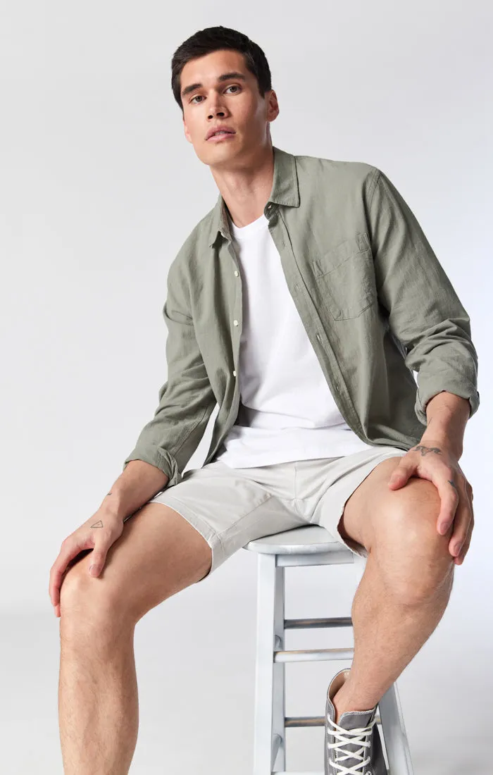 NOAH SHORTS IN OYSTER MUSHROOM TWILL