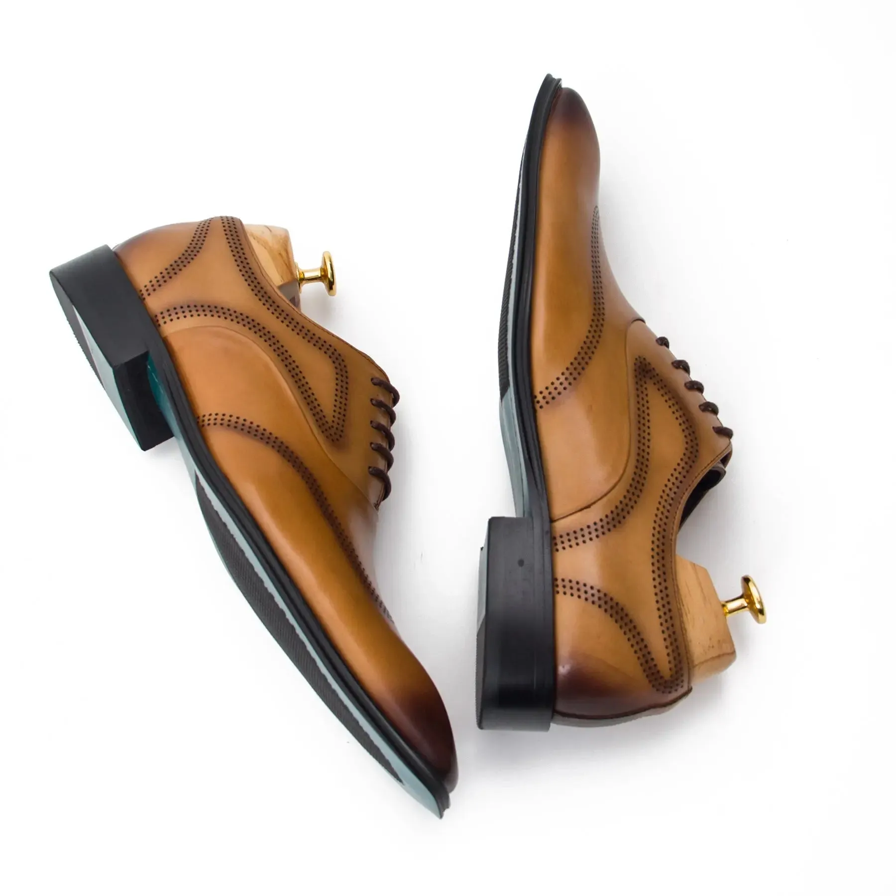 Tan Oxford dress shoes