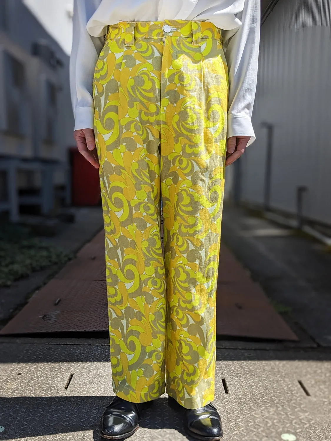 WATARU TOMINAGA SINGLE-PLEAT TROUSERS Psyche