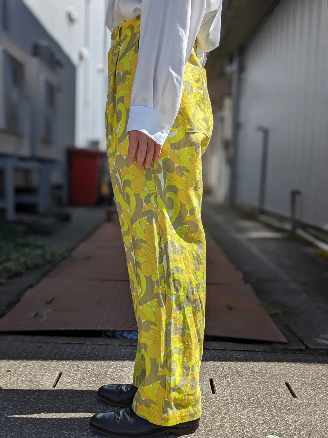 WATARU TOMINAGA SINGLE-PLEAT TROUSERS Psyche